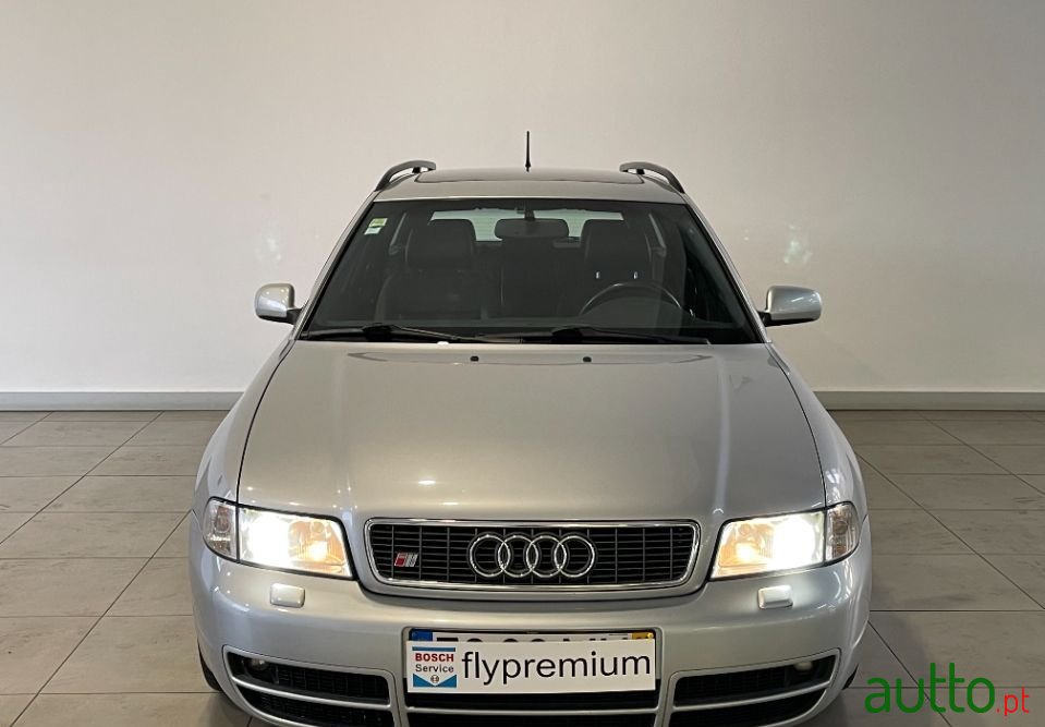 1999' Audi S4 Avant photo #2
