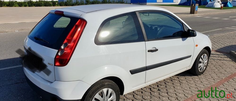 2006' Ford Fiesta photo #5