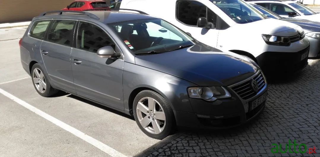 2007' Volkswagen Passat photo #4