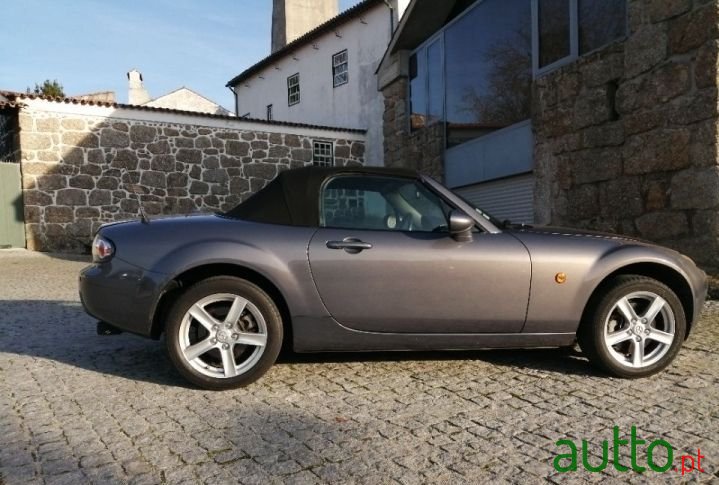 2006' Mazda MX-5 photo #1