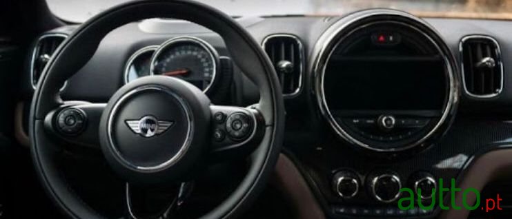 2011' MINI Clubman Cooper D photo #2