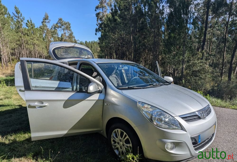 2009' Hyundai i20 photo #4