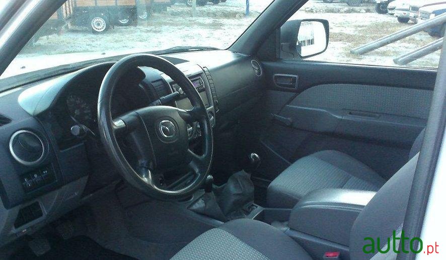 2008' Mazda BT-50 4X4 5 Lug photo #2