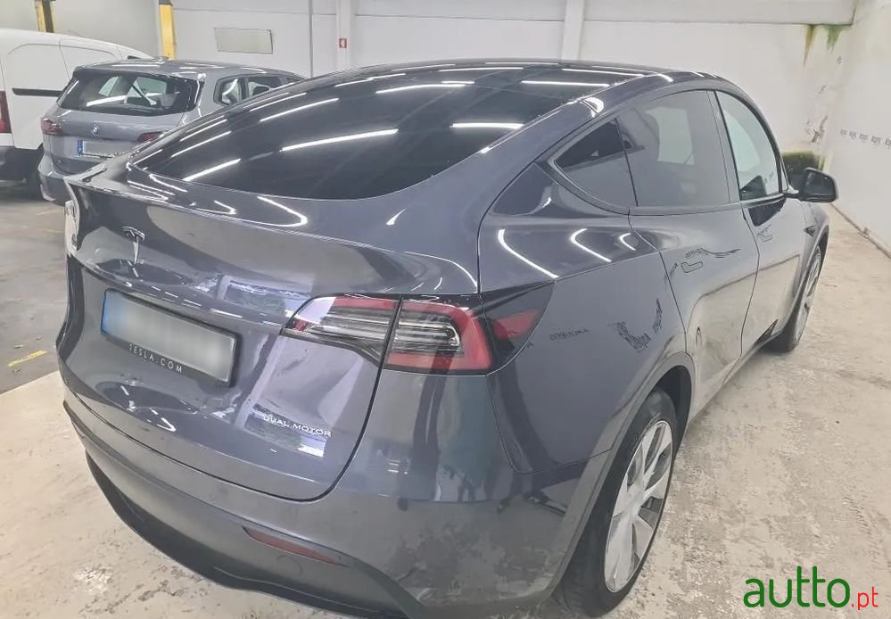 2022' Tesla Model Y photo #2