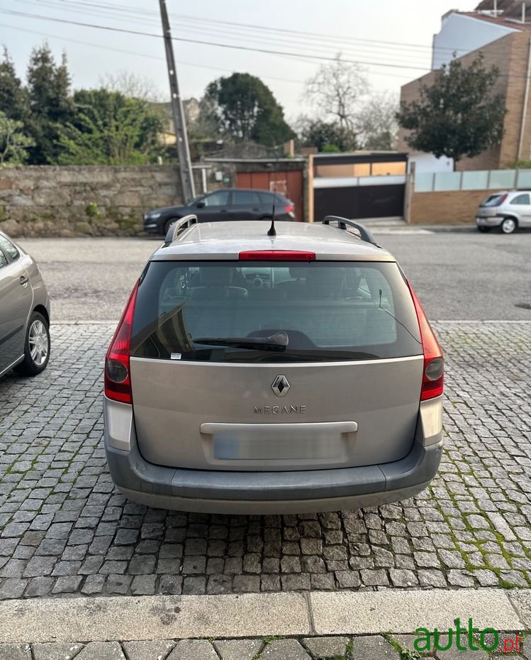 2004' Renault Megane Break photo #2