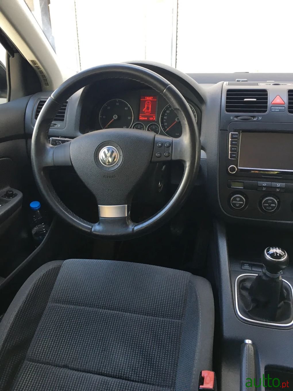 2008' Volkswagen Jetta photo #4