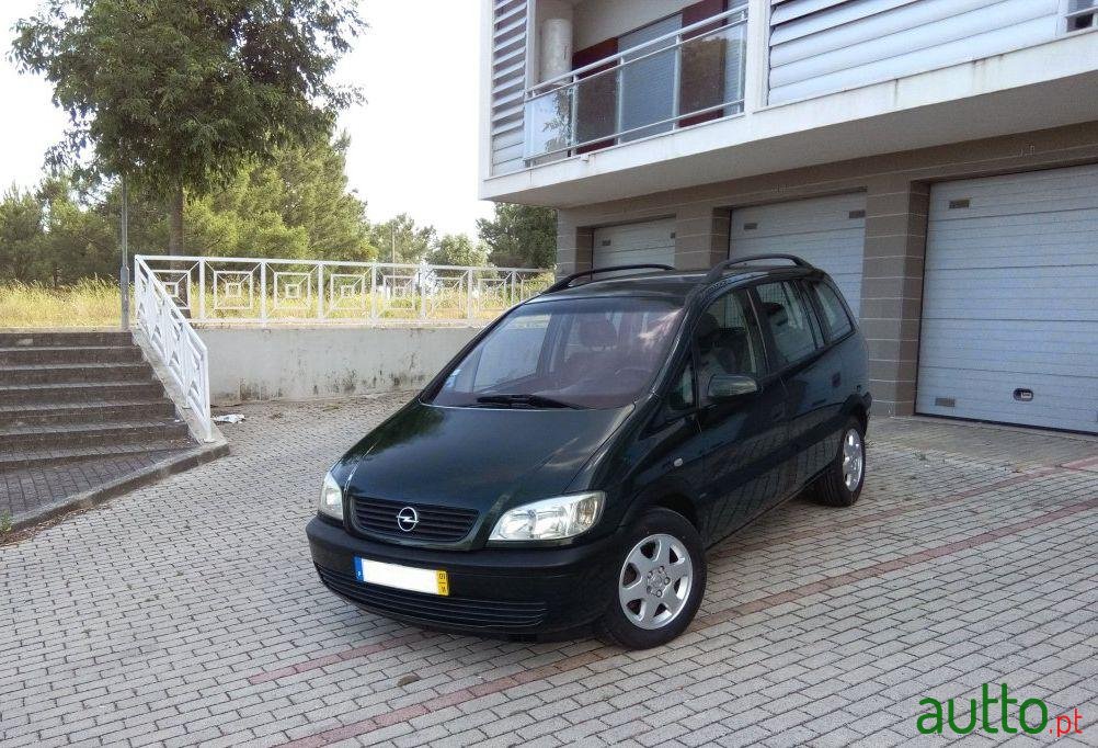 2001' Opel Zafira 2.0 Dti Confort photo #3