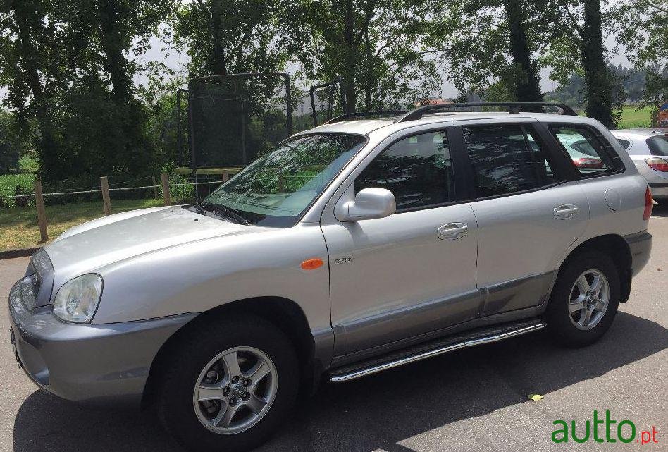 2004' Hyundai Santa-Fe 2.0 Cdri Family photo #1