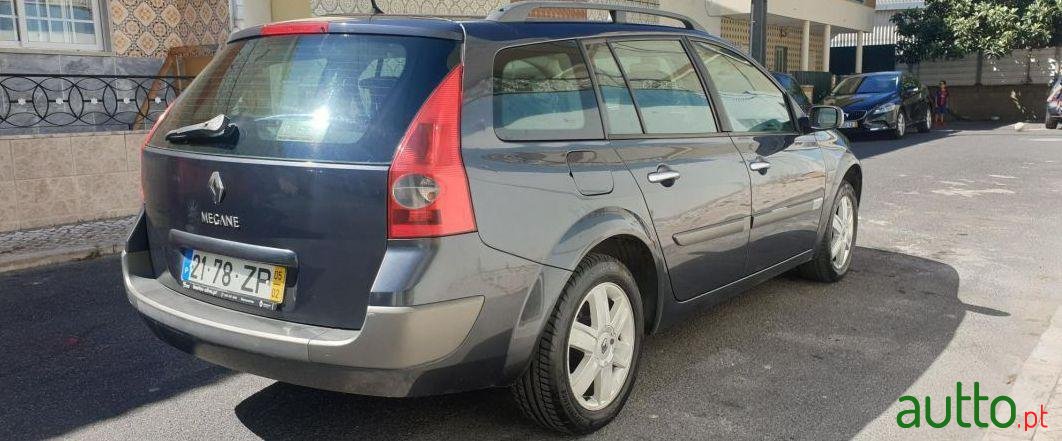 2005' Renault Megane Break photo #3