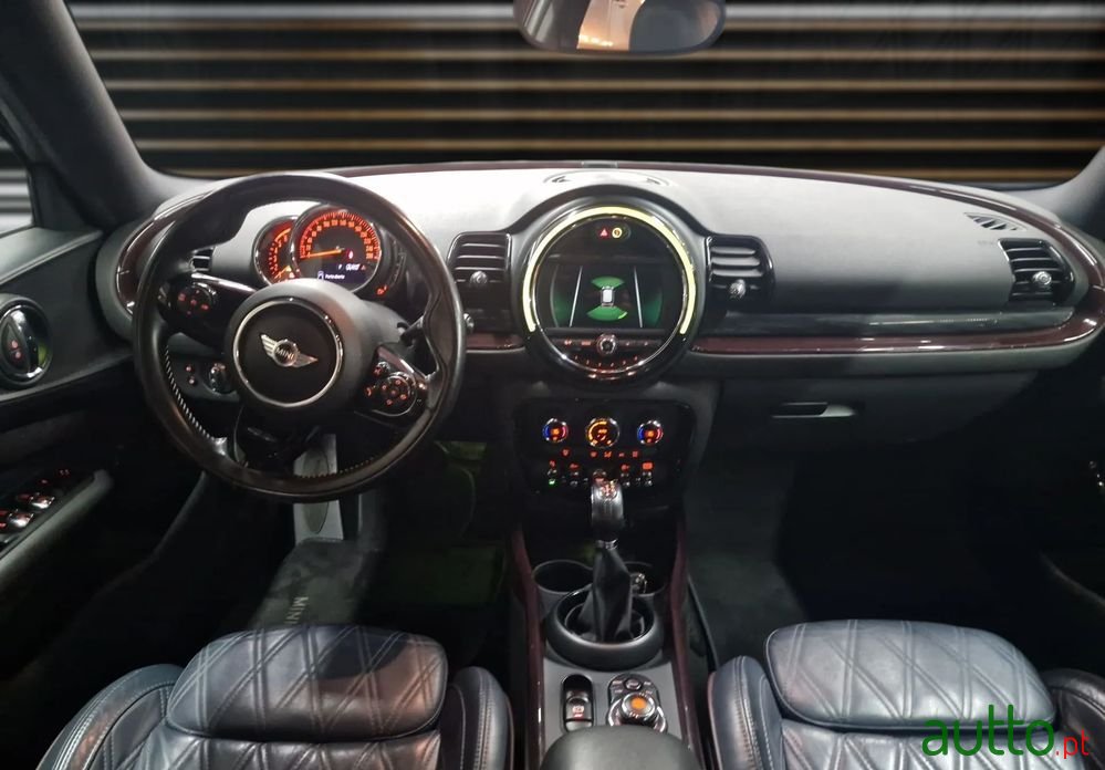 2018' MINI Clubman One D Auto photo #6