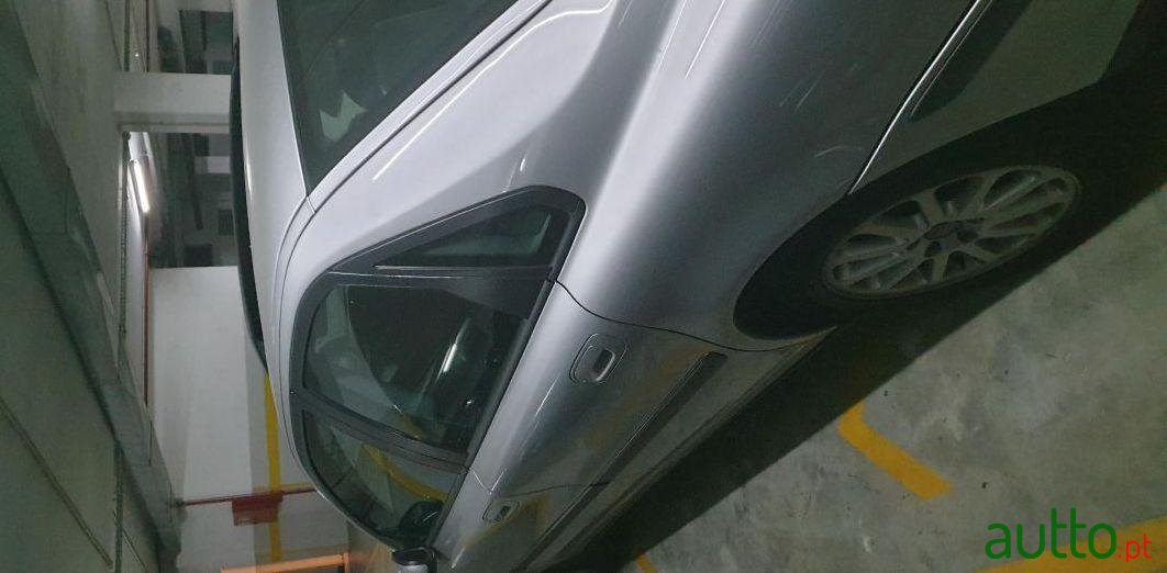 2001' Volvo S80 2.0 T photo #1