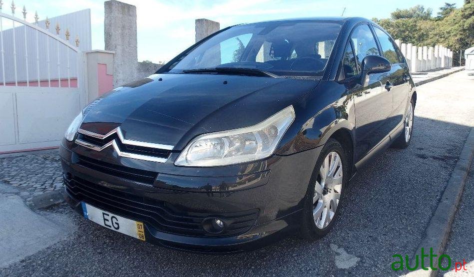 2007' Citroen C4 photo #2