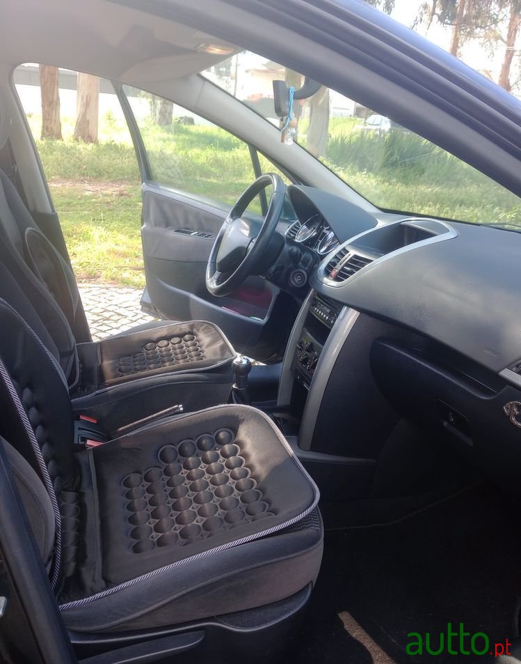 2006' Peugeot 207 photo #4