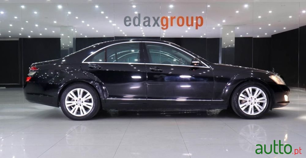 2008' Mercedes-Benz Classe S photo #2