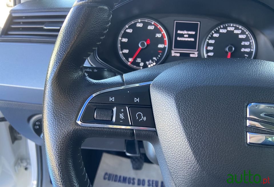 2020' SEAT Arona photo #6