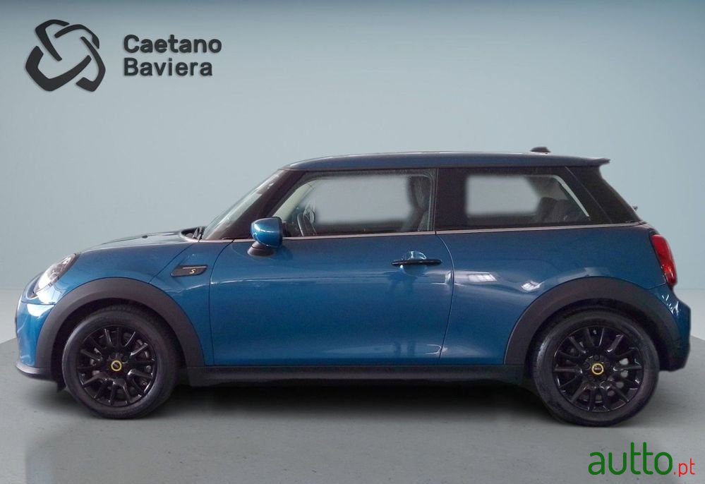 2023' MINI Cooper 3 Portas photo #4