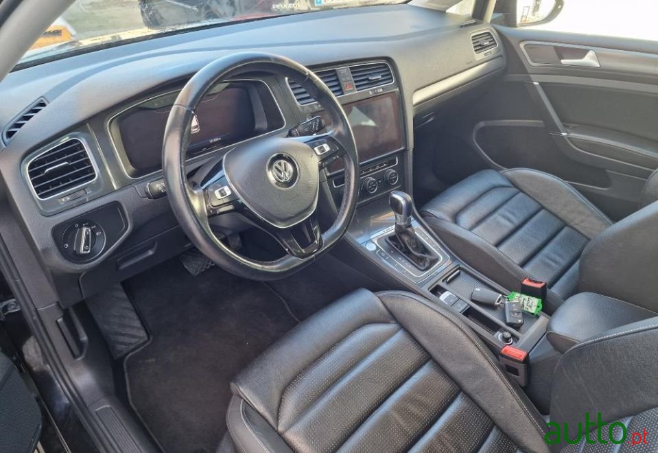 2018' Volkswagen e-Golf Ac/Dc photo #2
