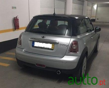 2008' MINI Cooper Cooper D photo #1