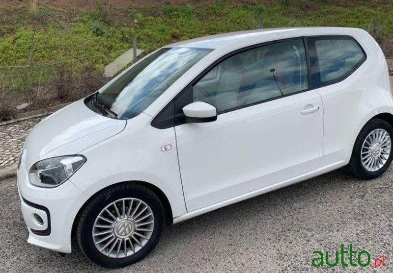 2012' Volkswagen Up! photo #3