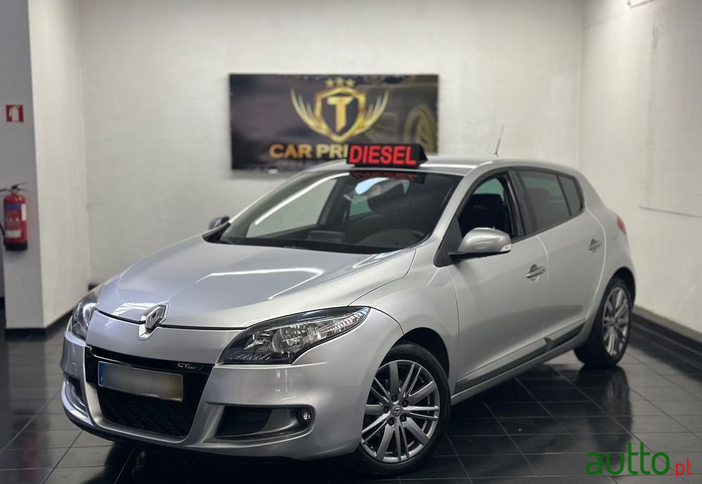2011' Renault Megane 1.5 Dci Gt Line photo #3