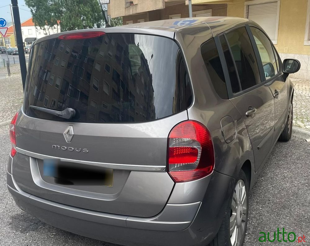 2010' Renault Modus photo #4