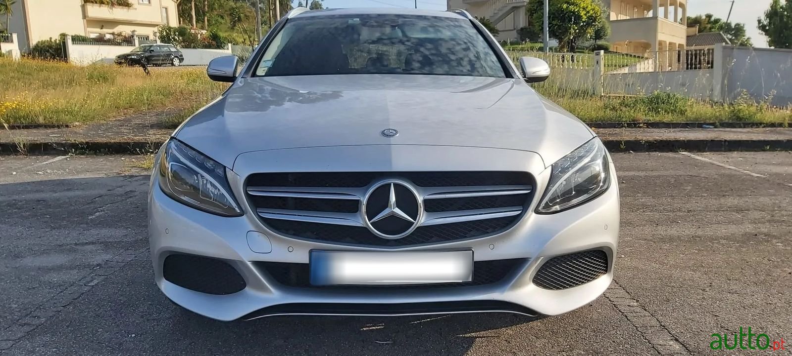 2015' Mercedes-Benz C-200 photo #1