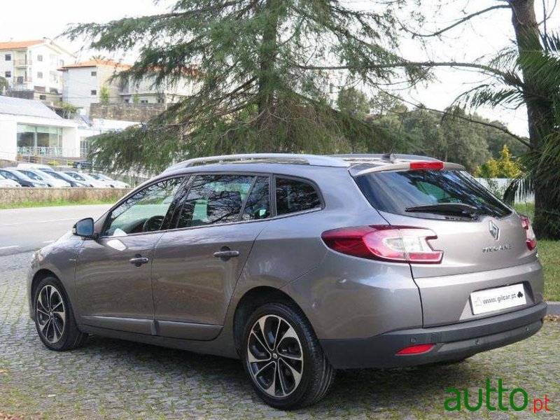 2014' Renault Megane Sport Tourer photo #2