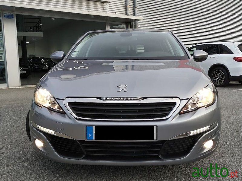 2017' Peugeot 308 photo #2