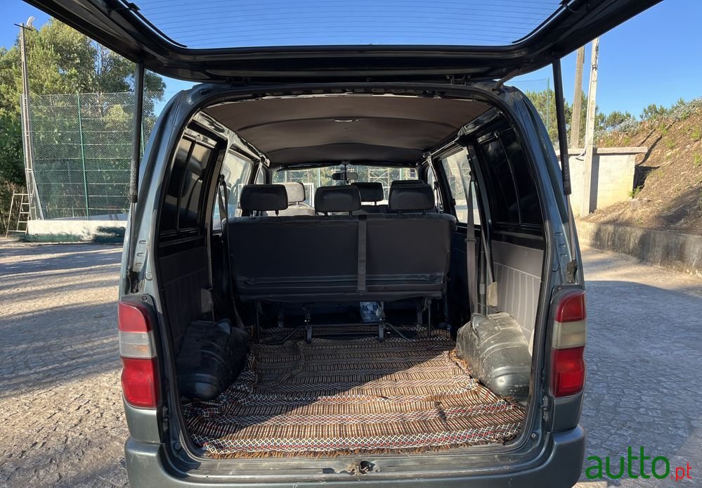 1997' Toyota HiAce photo #6