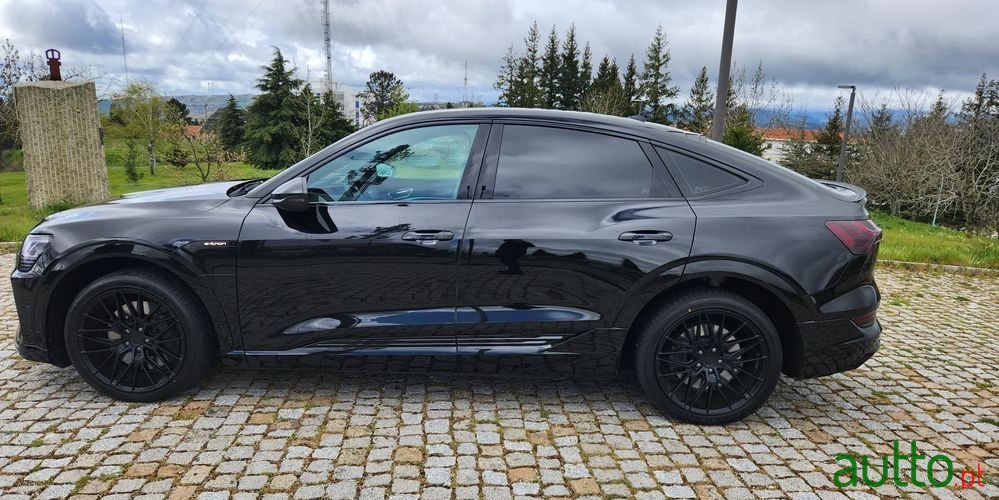 2022' Audi e-tron Sportback photo #2