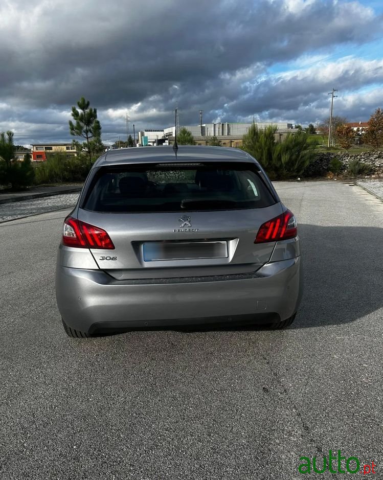 2014' Peugeot 308 photo #4