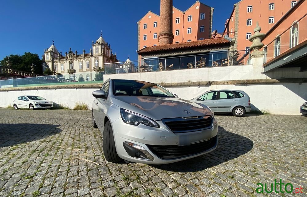 2015' Peugeot 308 Sw photo #3