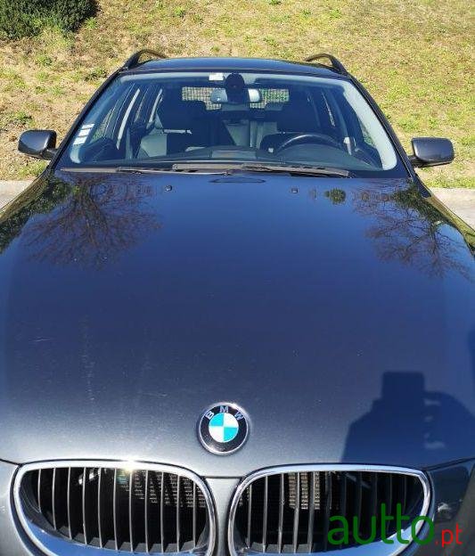 2007' BMW 520 Ver-D-Touring photo #3