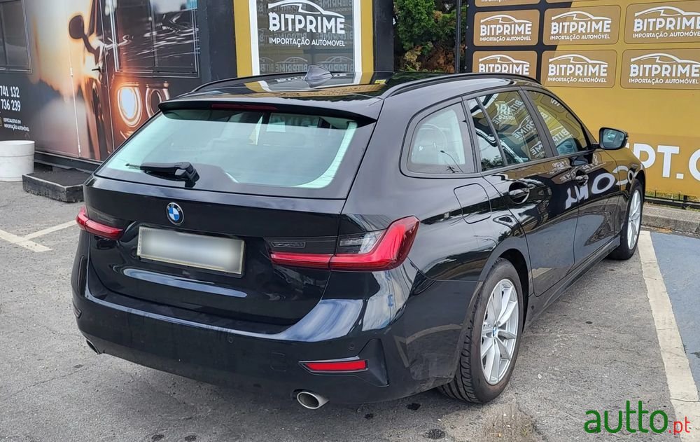 2022' BMW Série 3 D Touring photo #3