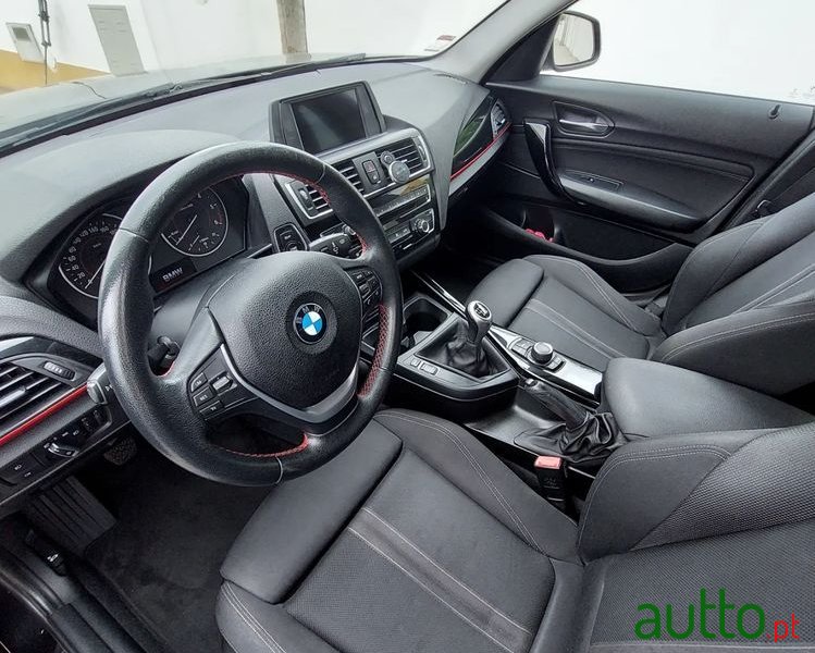 2016' BMW 116 Sport photo #2