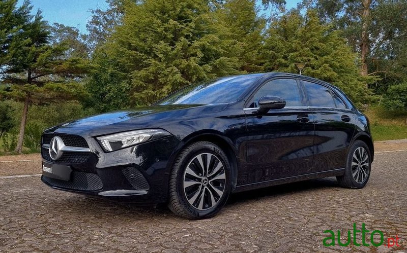 2021' Mercedes-Benz Classe A E Style Plus photo #2