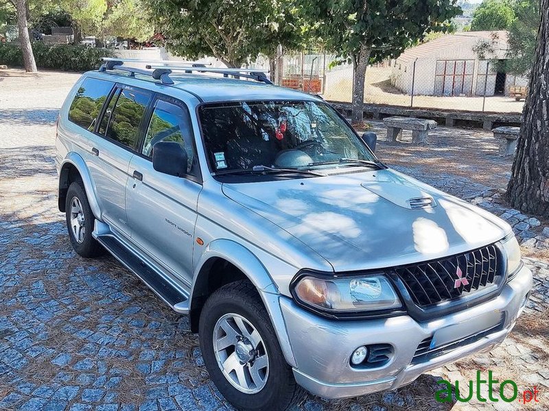 2000' Mitsubishi Pajero Sport photo #1