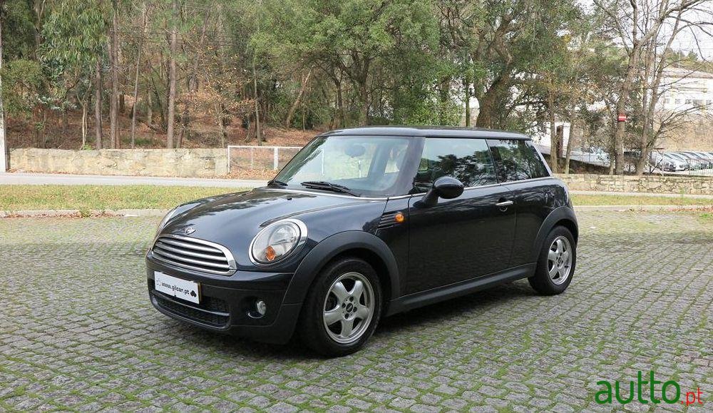 2008' MINI Cooper D photo #1