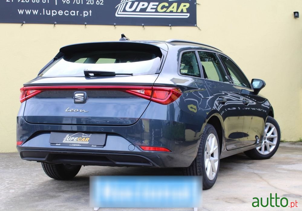 2024' SEAT Leon St 2.0 Tdi Style Dsg photo #2
