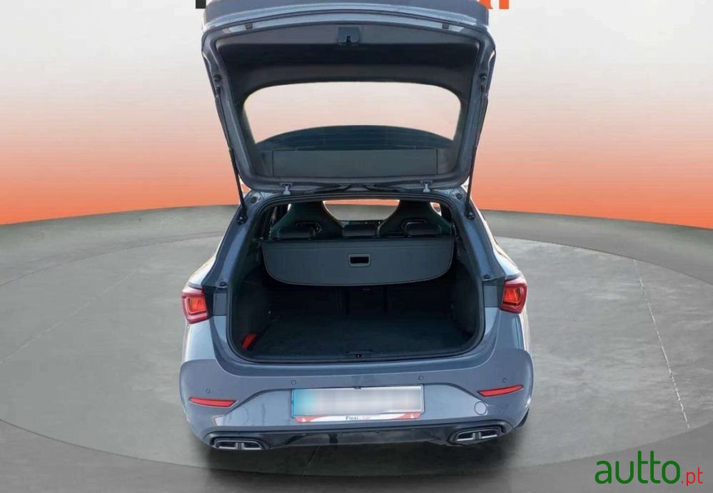 2024' Cupra Leon St 1.5 Etsi Mid Dsg photo #6