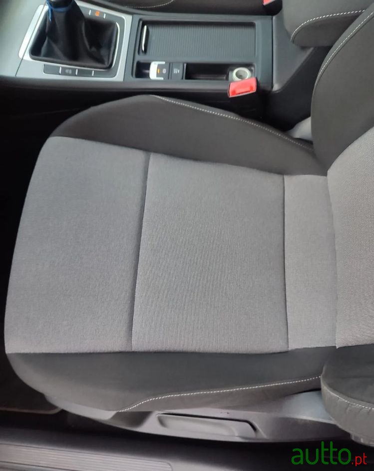 2014' Volkswagen Golf Variant photo #6