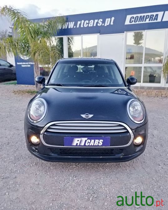 2015' MINI Cooper photo #3