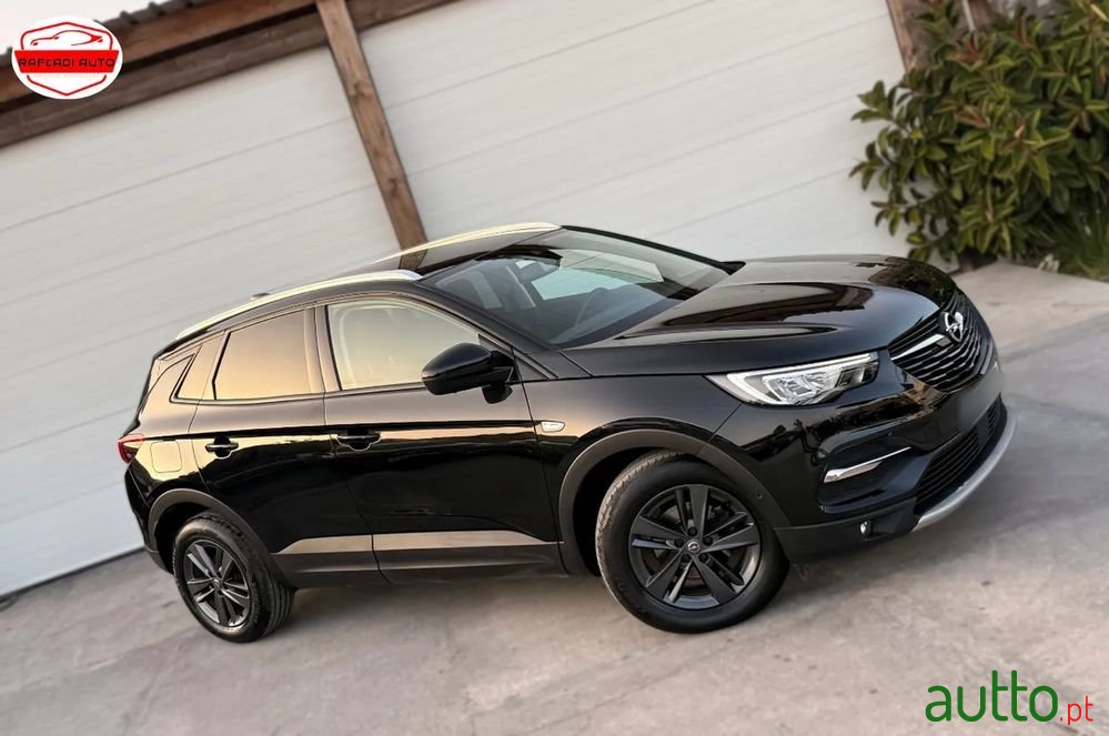2021' Opel Grandland X 1.5 Cdti Edition photo #2