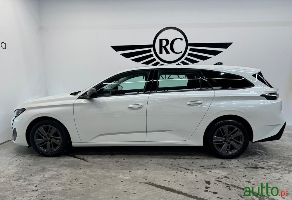 2022' Peugeot 308 Sw photo #2