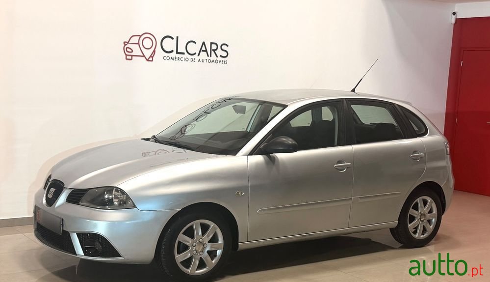 2005' SEAT Ibiza photo #2