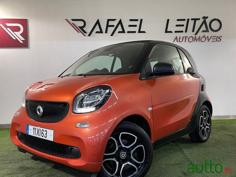 2019' Smart Fortwo photo #1