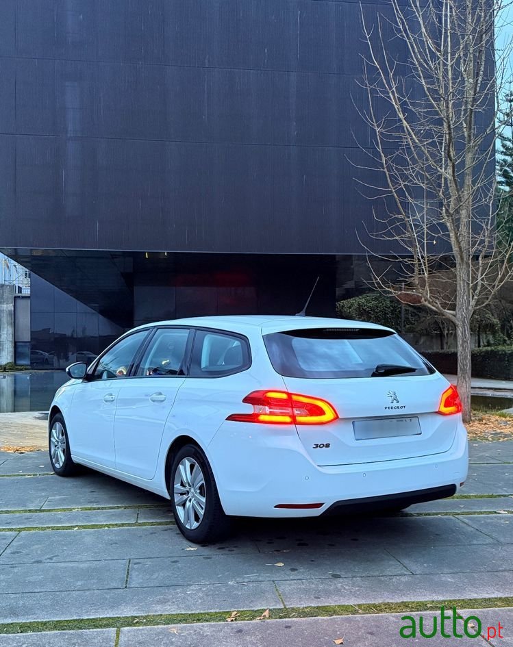 2021' Peugeot 308 Sw photo #4