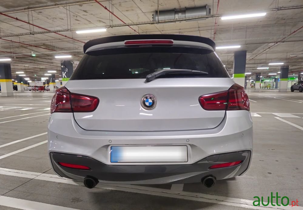 2015' BMW 118 D Pack M photo #5