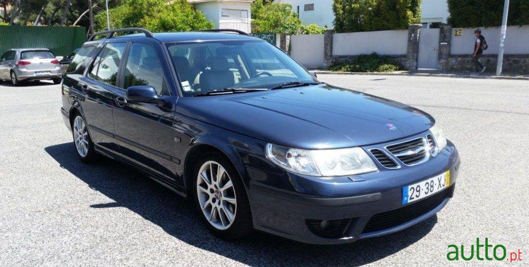 2004' Saab 9-5 Sportwagon photo #3