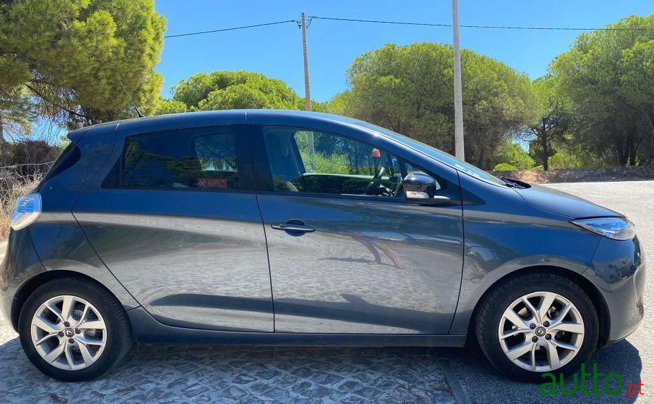 2019' Renault Zoe photo #1